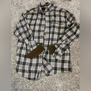 Cabela’s Men button flannel, green/brown - size M